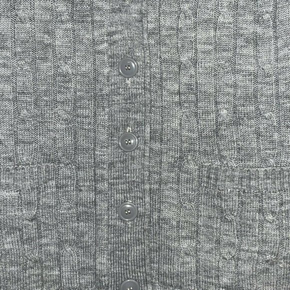 Vintage JC Penney Women Sweater Vest Medium Cable Knit Gray Button Front V-Neck - Picture 6 of 9